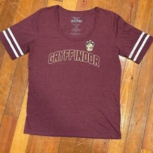 Warner Bros. Gryffindor Burgundy Baseball style Tee XL
